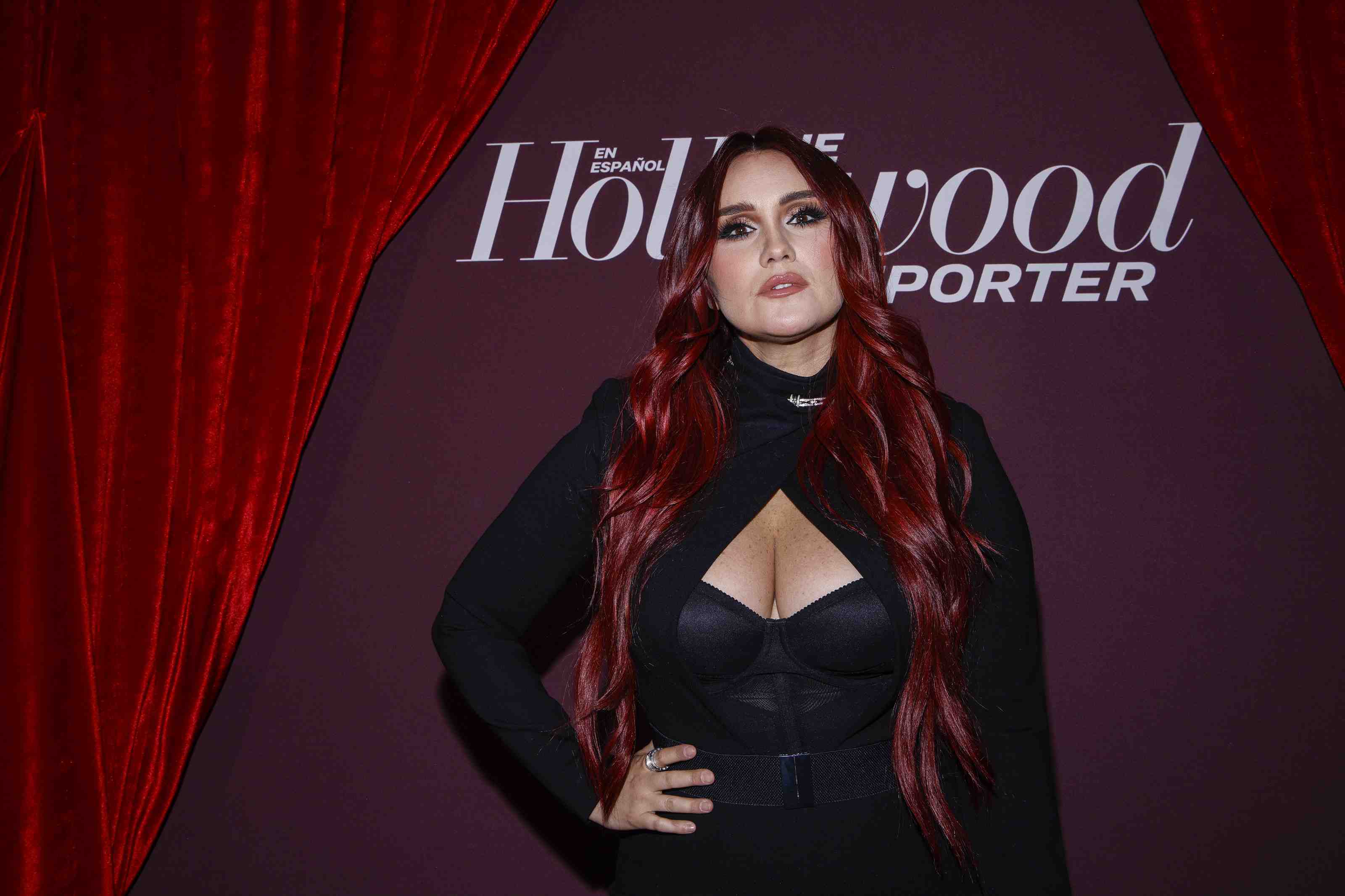 https://entrefam.com.mx/img/alfombra_roja_the_hollywood_reporter_en_espanol_launch/ENTREFAM290520251743.jpg